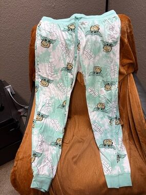 Men’s Star Wars The Child (Grogu) Mint Tie-Dye Jogger Pajama Pants. Size XL